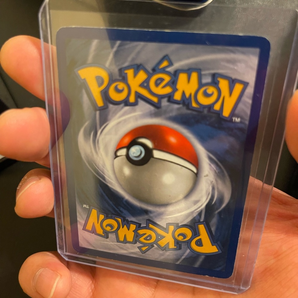 Good condition Charizard Base Set 2 - Picture 4 of 5